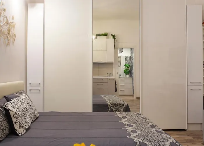 Apartament Lovely Flat - Orti 16 *